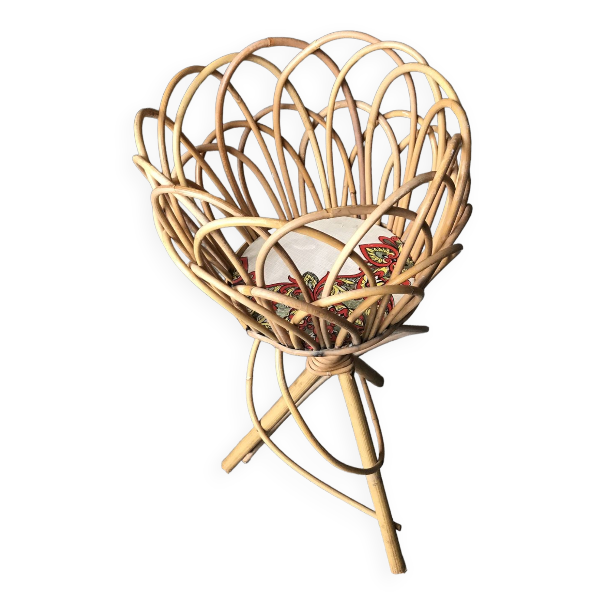 Rattan plant holder