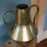Golden hammervase