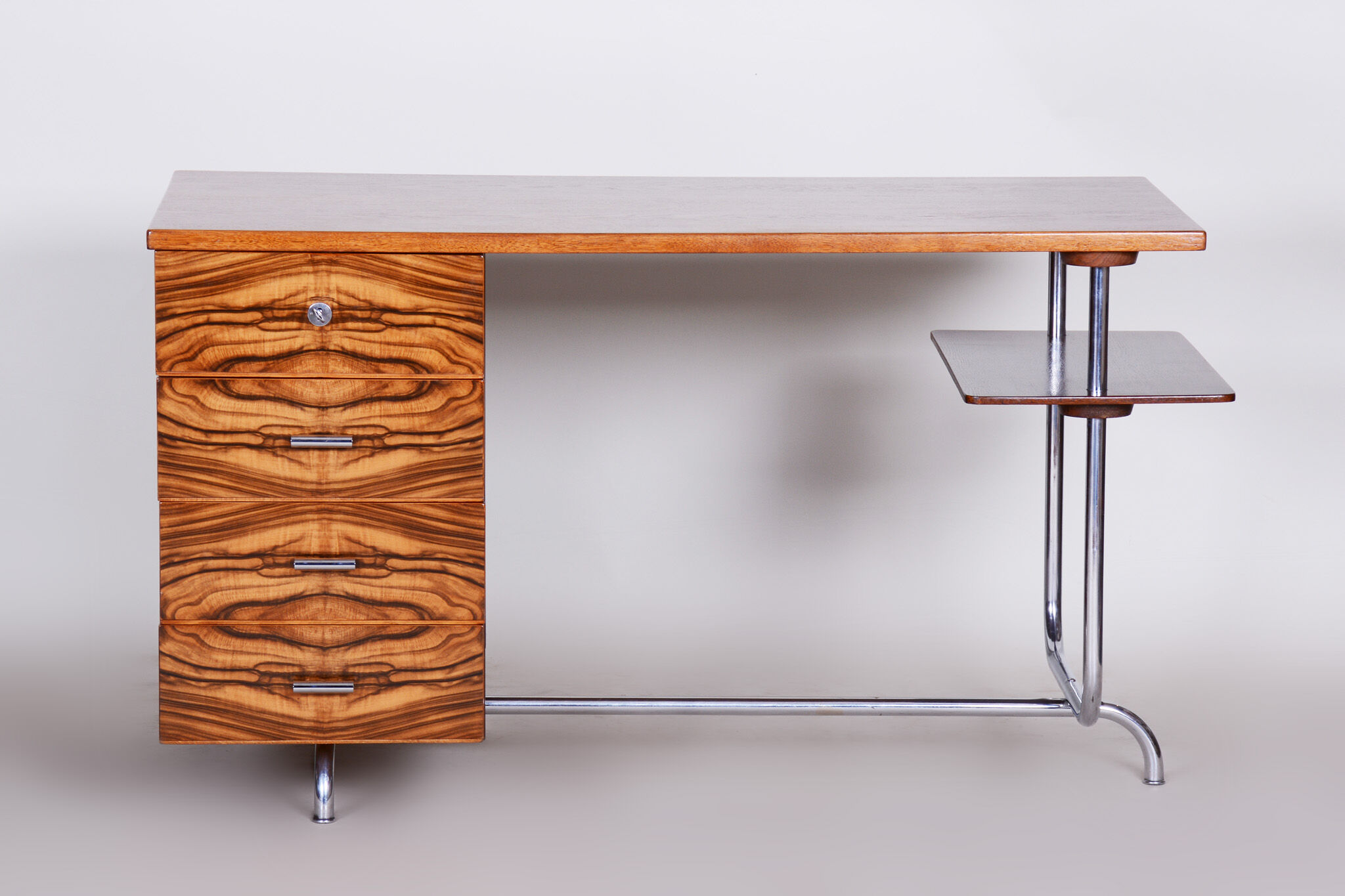 Bureau Halabala H180 fabriqué dans les années 1930 en Tchéquie