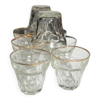 8 verres