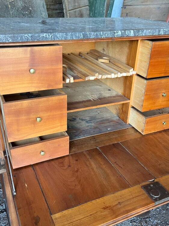 Secretary in walnut, late 19th century to early 20th century.