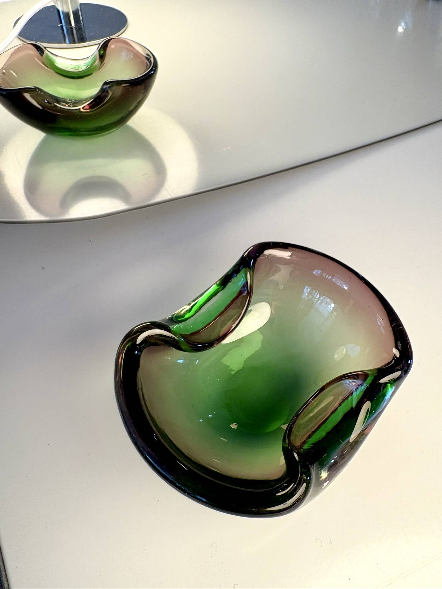 Ashtray / trinket dish in green and pink attributed to Murano 1950/60.