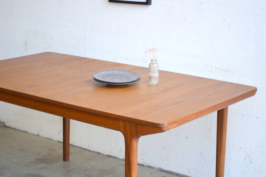 Table par McIntosh – double rallonges papillons 160cm