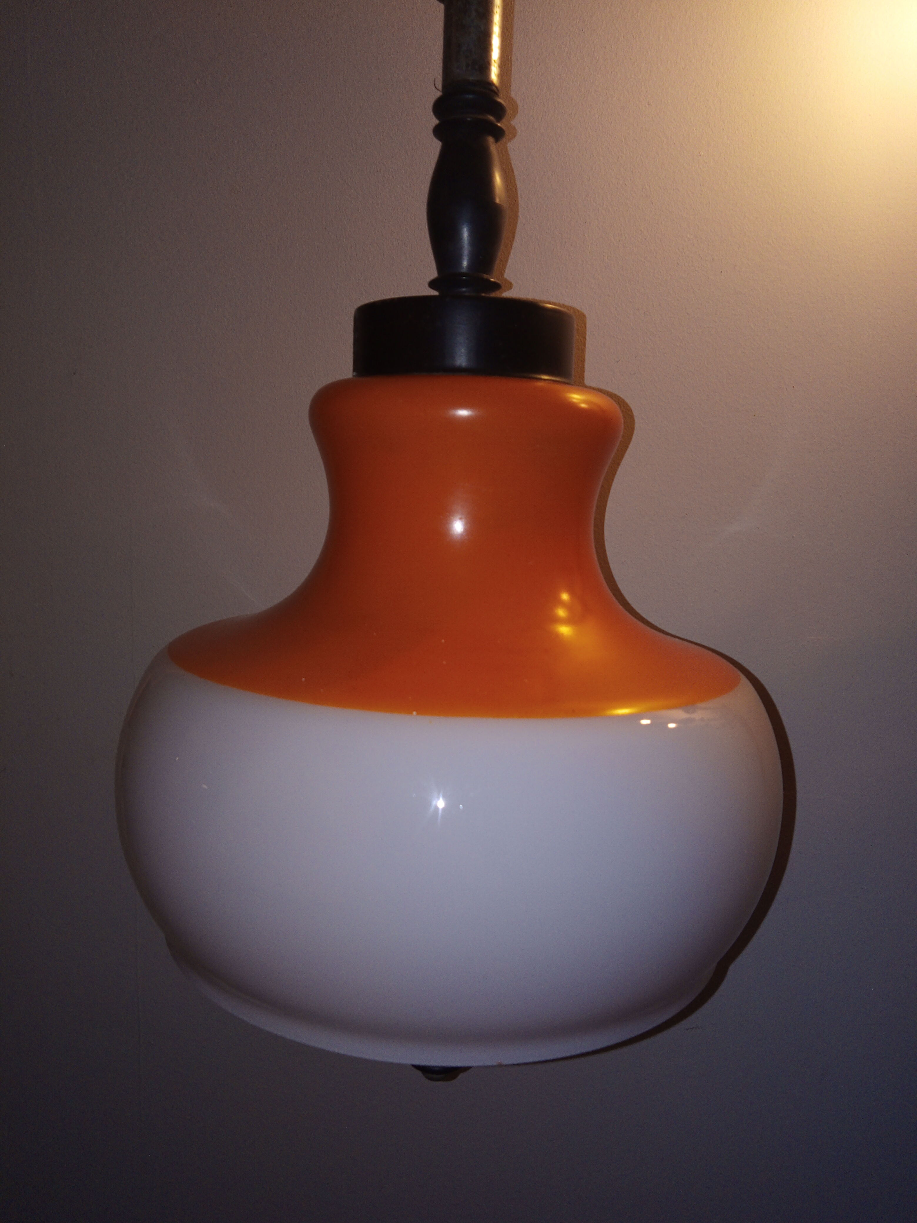 Hanging monte and drop 70's opaline