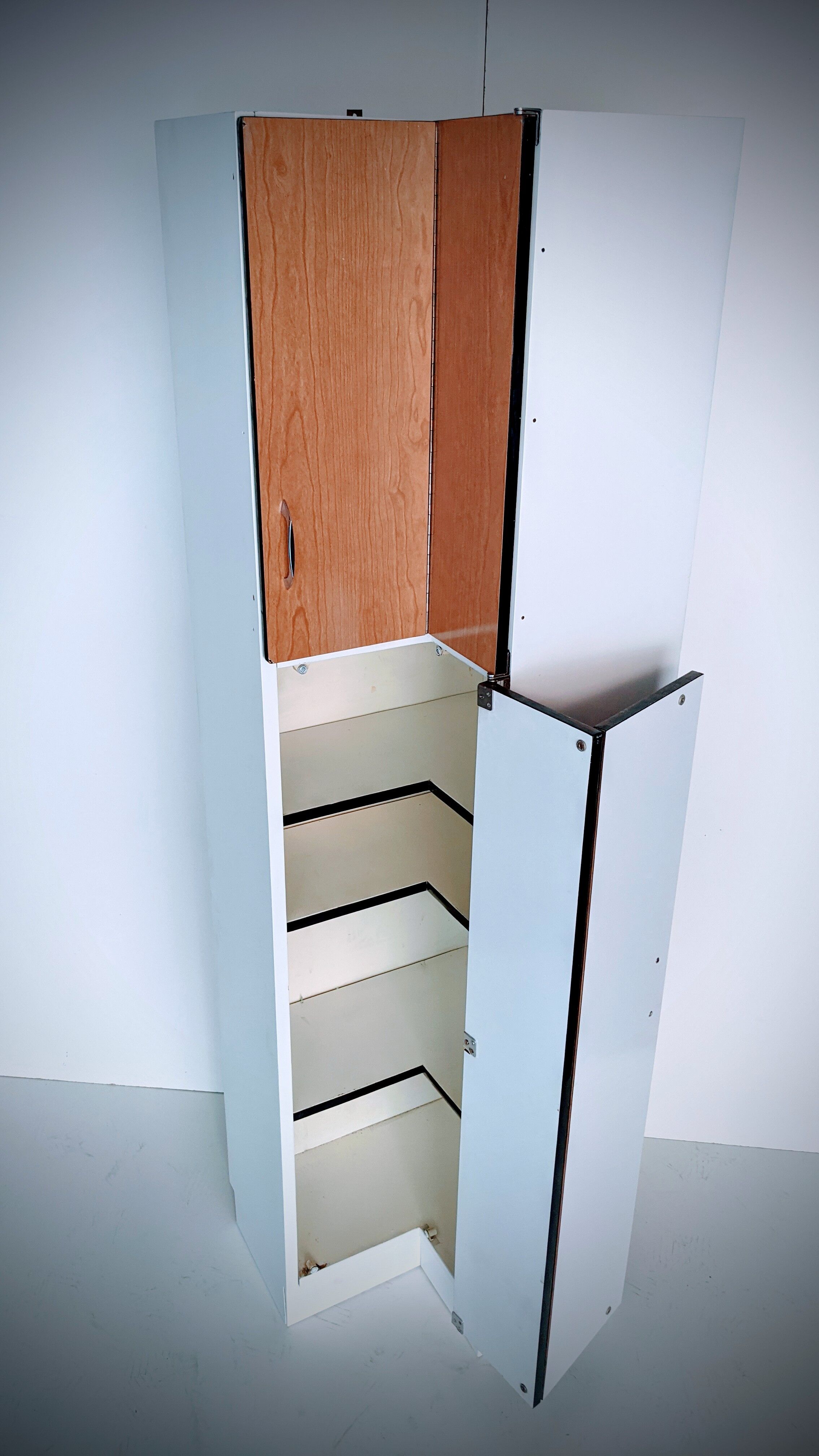 Storage column