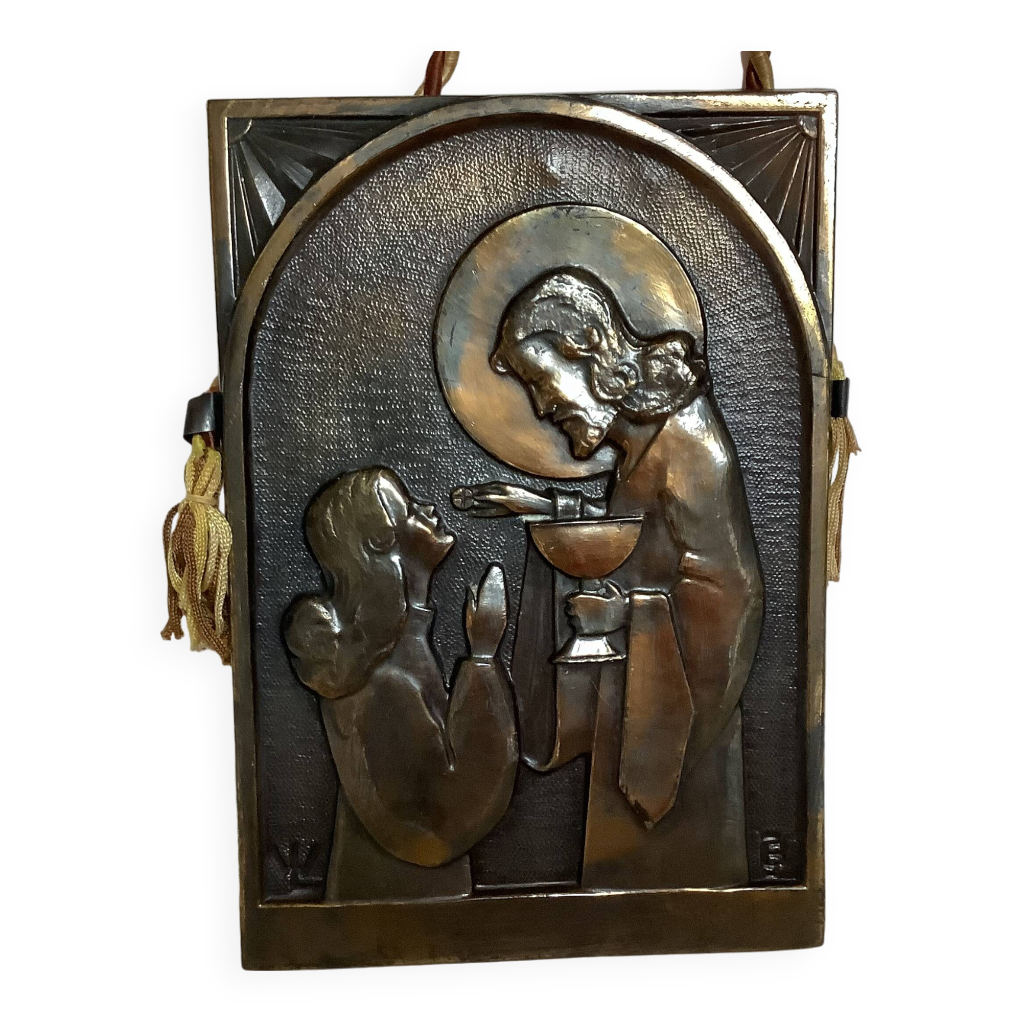 Bas-relief of communion religious object