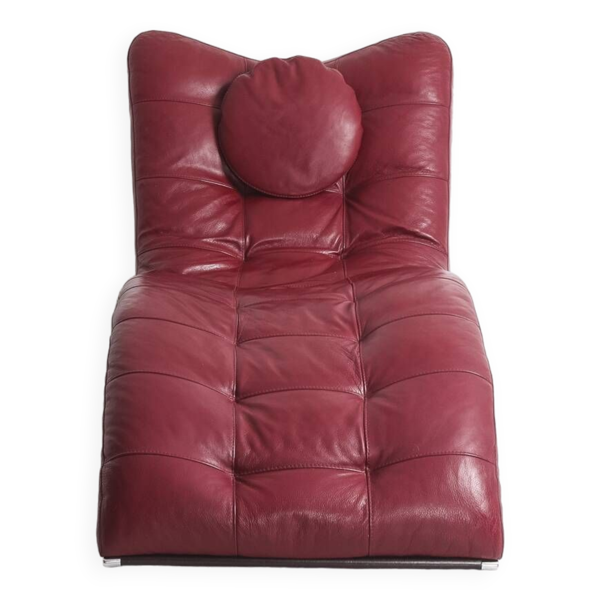 Italian leather chaise longue by Contempo