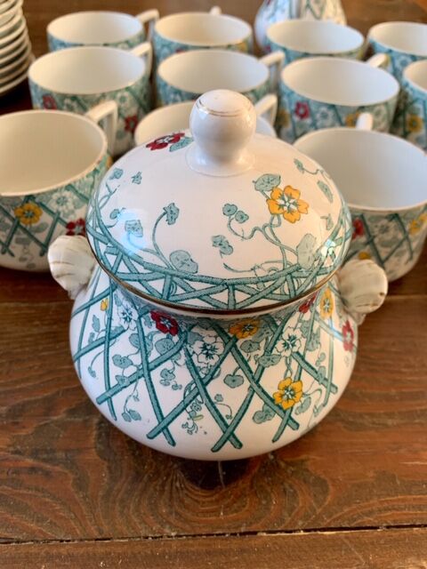 Coffee service or porcelain tea from Sarreguemines, 26 pieces