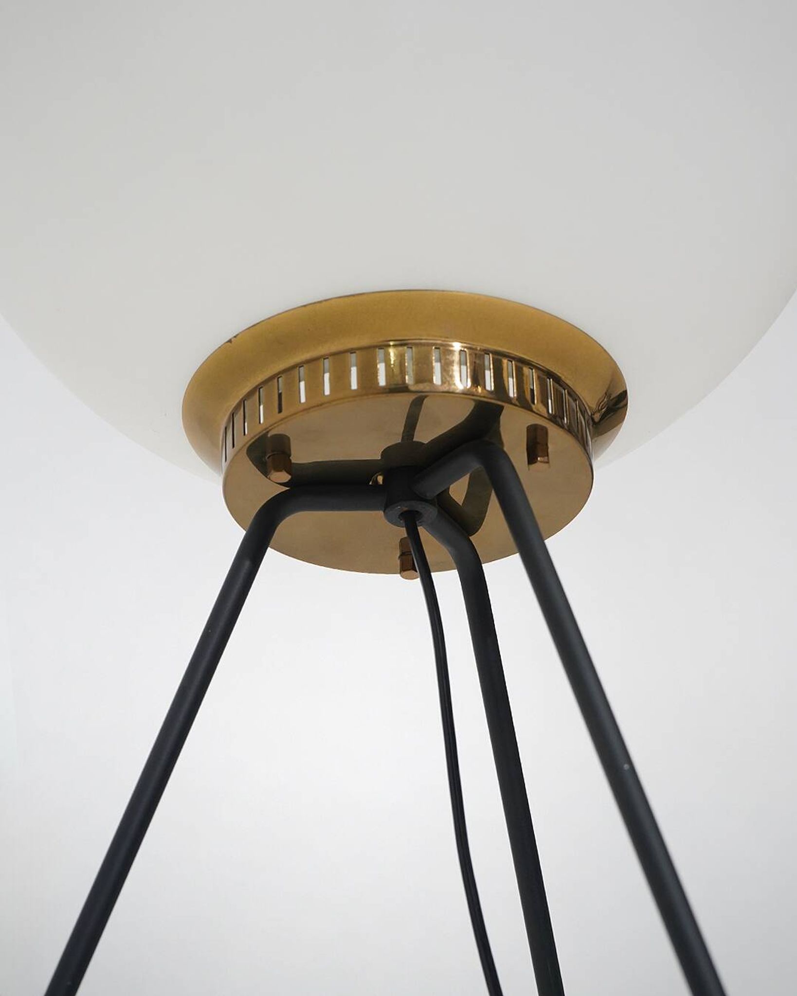 Lampadaire tripode, Stilnovo, années 1950