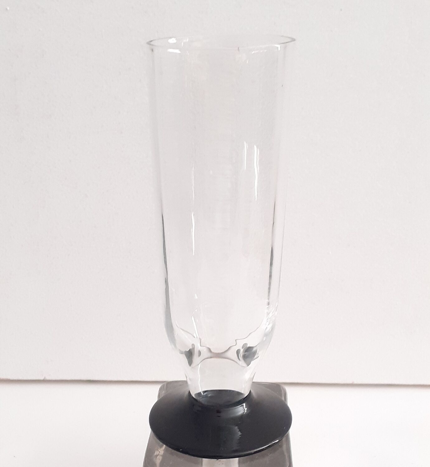 7 Daum Nancy Champagne flutes