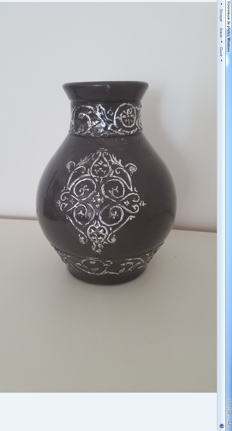 Ceramic vase . Moroccan handicrafts