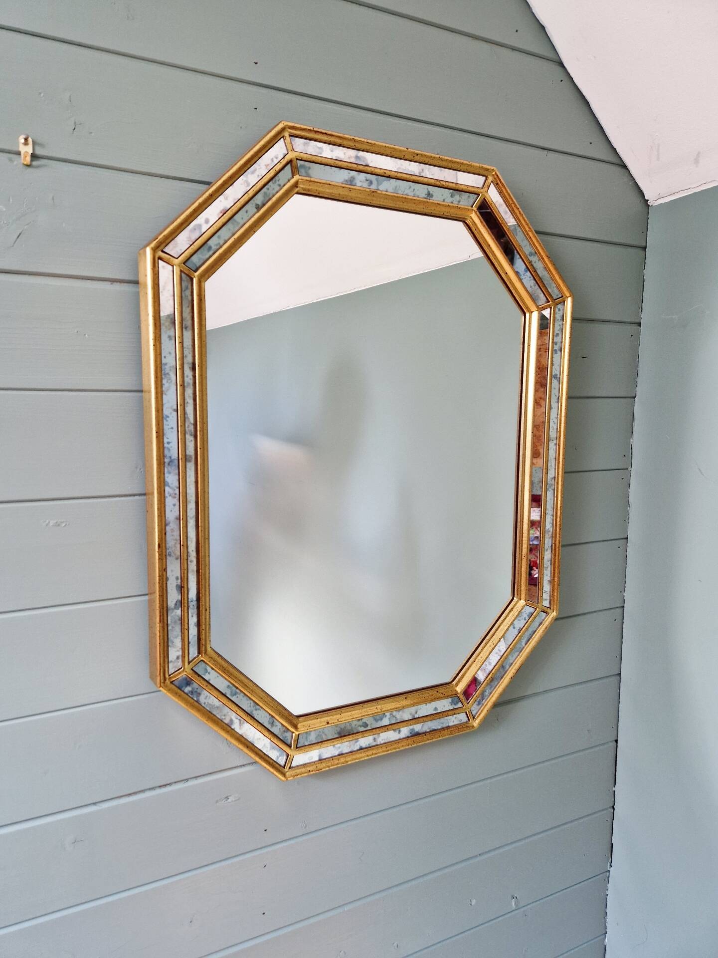 Miroir à parcloses en bois doré, Deknudt (Belgique),1970