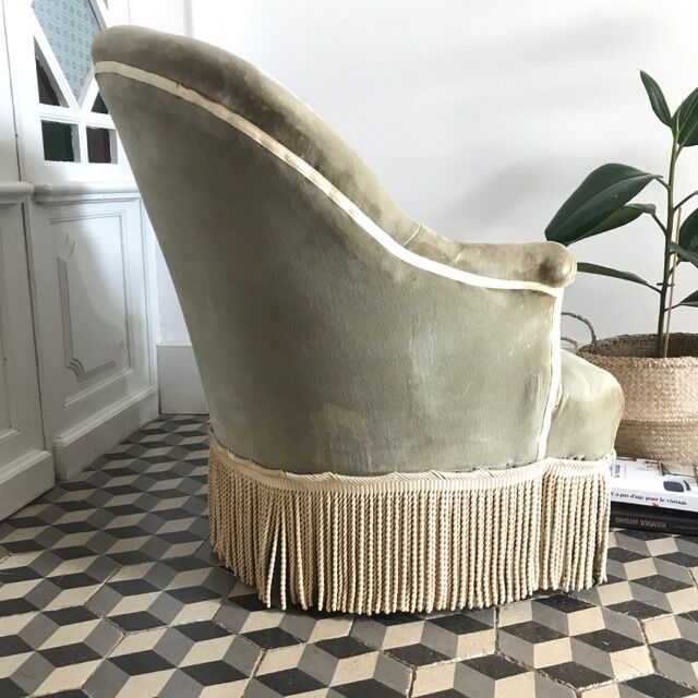 Green grey toad chair