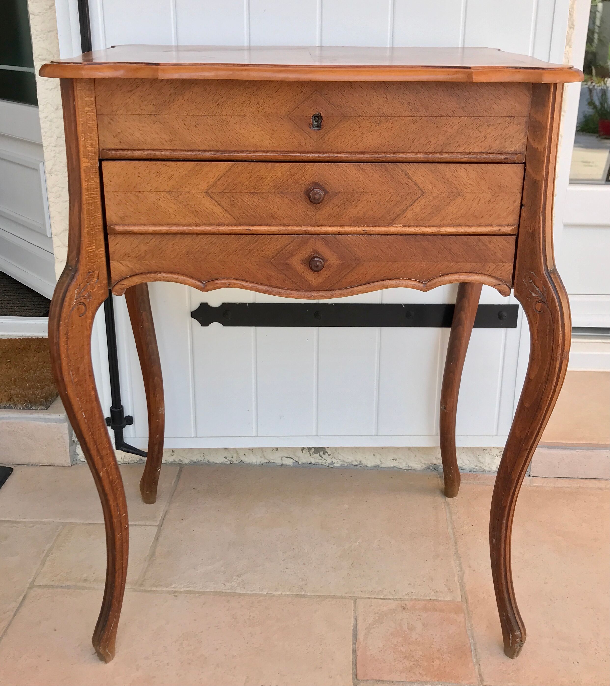 Travailleuse table de chevet