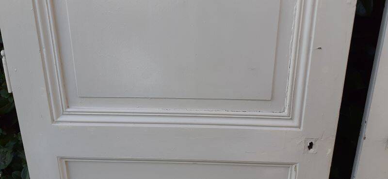 Pair of old cupboard doors h220.5xL75cm each