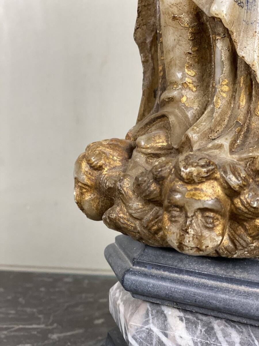 Vierge à l’enfant en albâtre, trace importante de polychromie, Flandre XVIème siècle