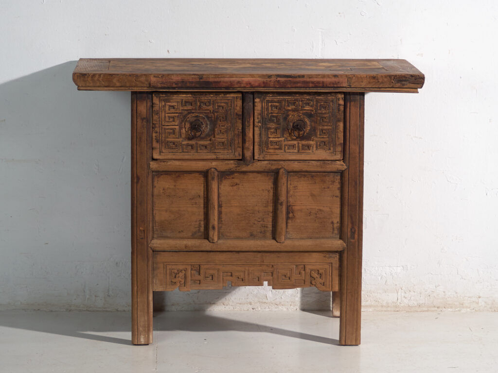 Antique Chinese console with carved drawers – China, circa 1900