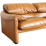 Maranlunga Cassina leather sofa by Vico Magistretti