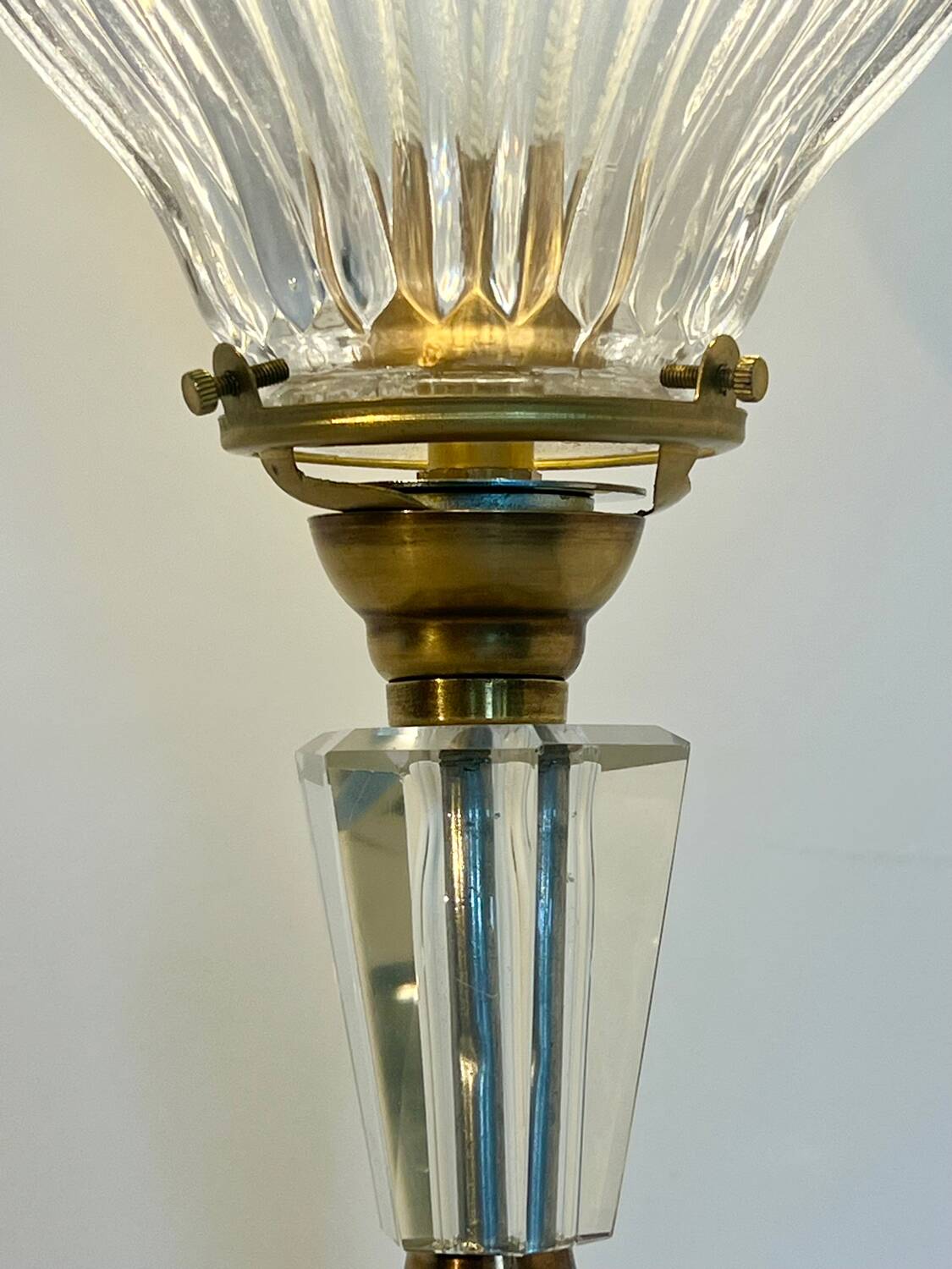 Vintage Holophane glass tulip crystal table lamp