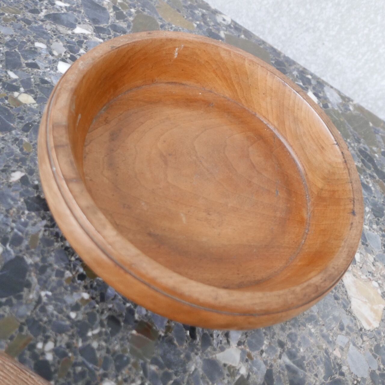 Bol en bois de chêne ecclésiastique anglais antique