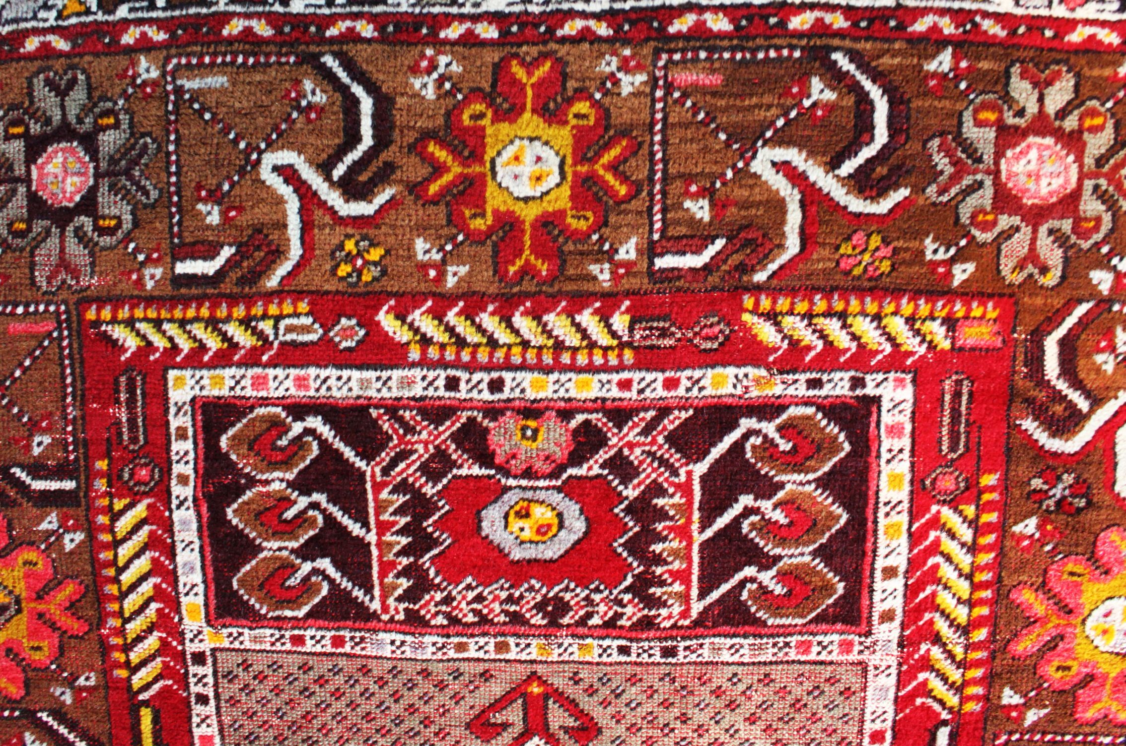 Prayer rug Kirsehir, Anatolia, Türkiye.