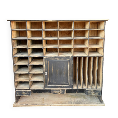 Meuble de métier, meuble de tri de la poste