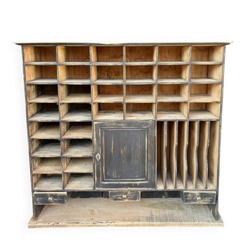 Post sorting trade furniture