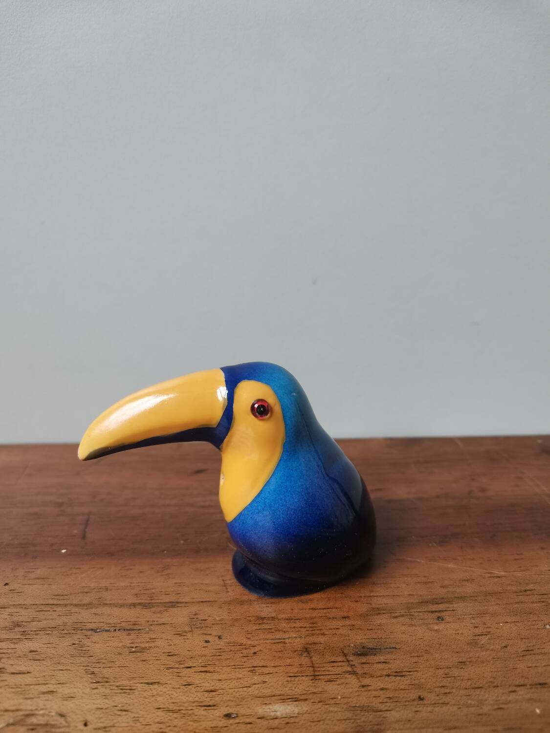 Vintage salt shaker in the shape of a toucan bird slip