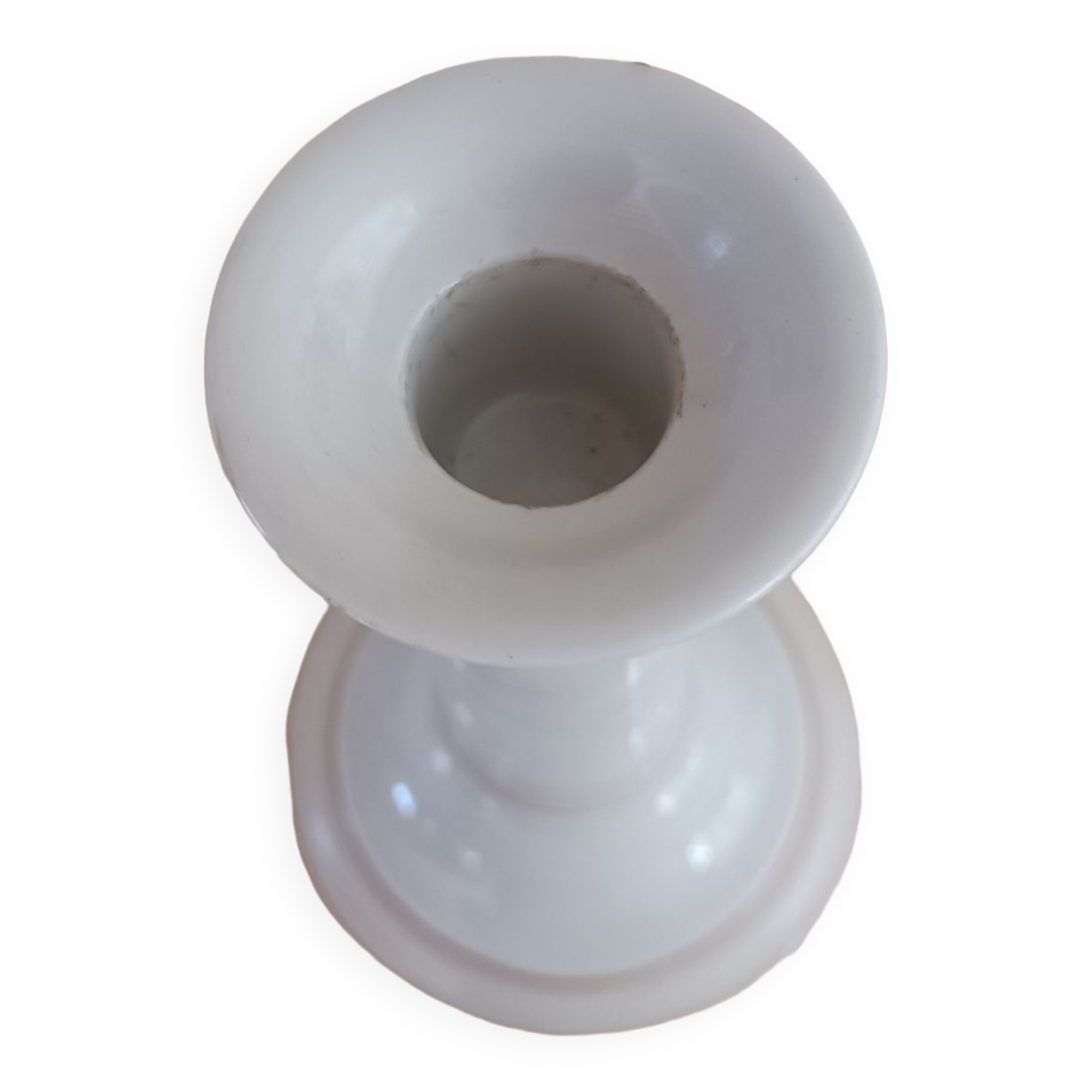 Porcelain candle holder