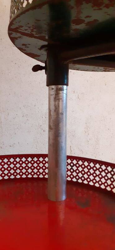 Grocery store display 1950 1960 Paris France perforated sheet metal rigitulle