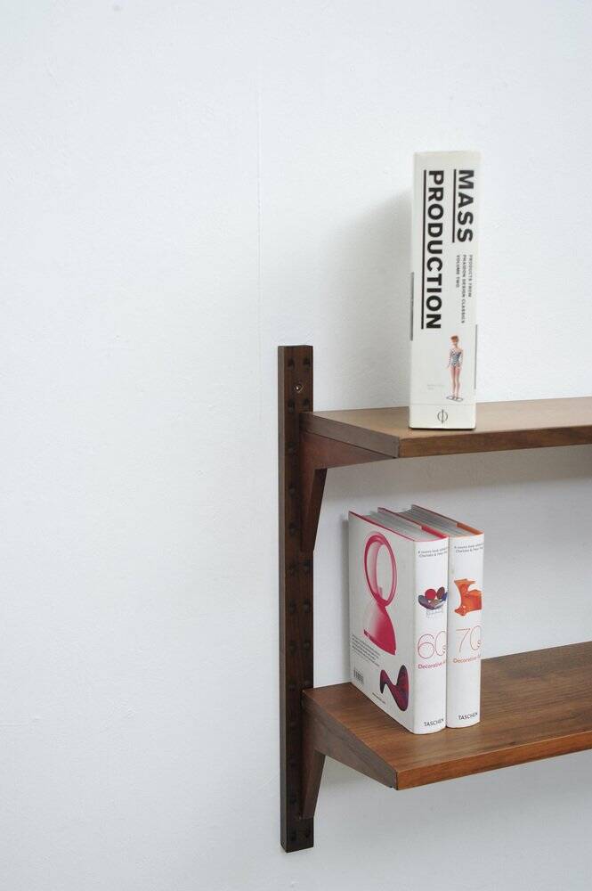 Vintage Royal System shelf in walnut by Poul Cadovius, 1950