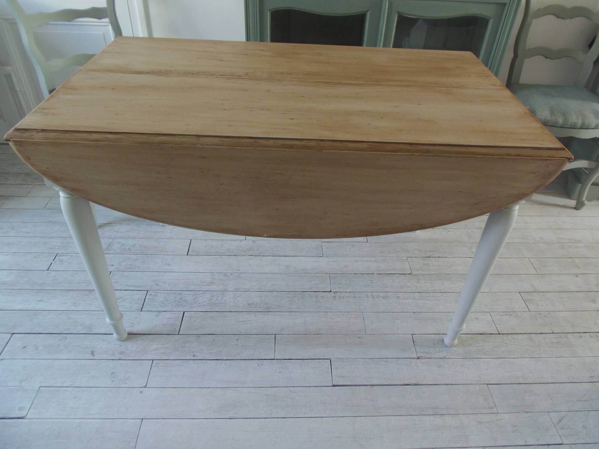 Flap table, pearl gray patinated base, medium oak waxed top.