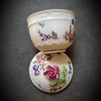 Pot à crème porcelaine fine ancienne