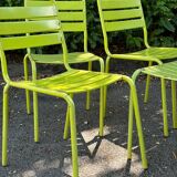 Chaises en métal