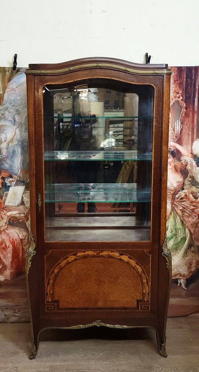 Louis XV style display cabinet in noble wood marquetry