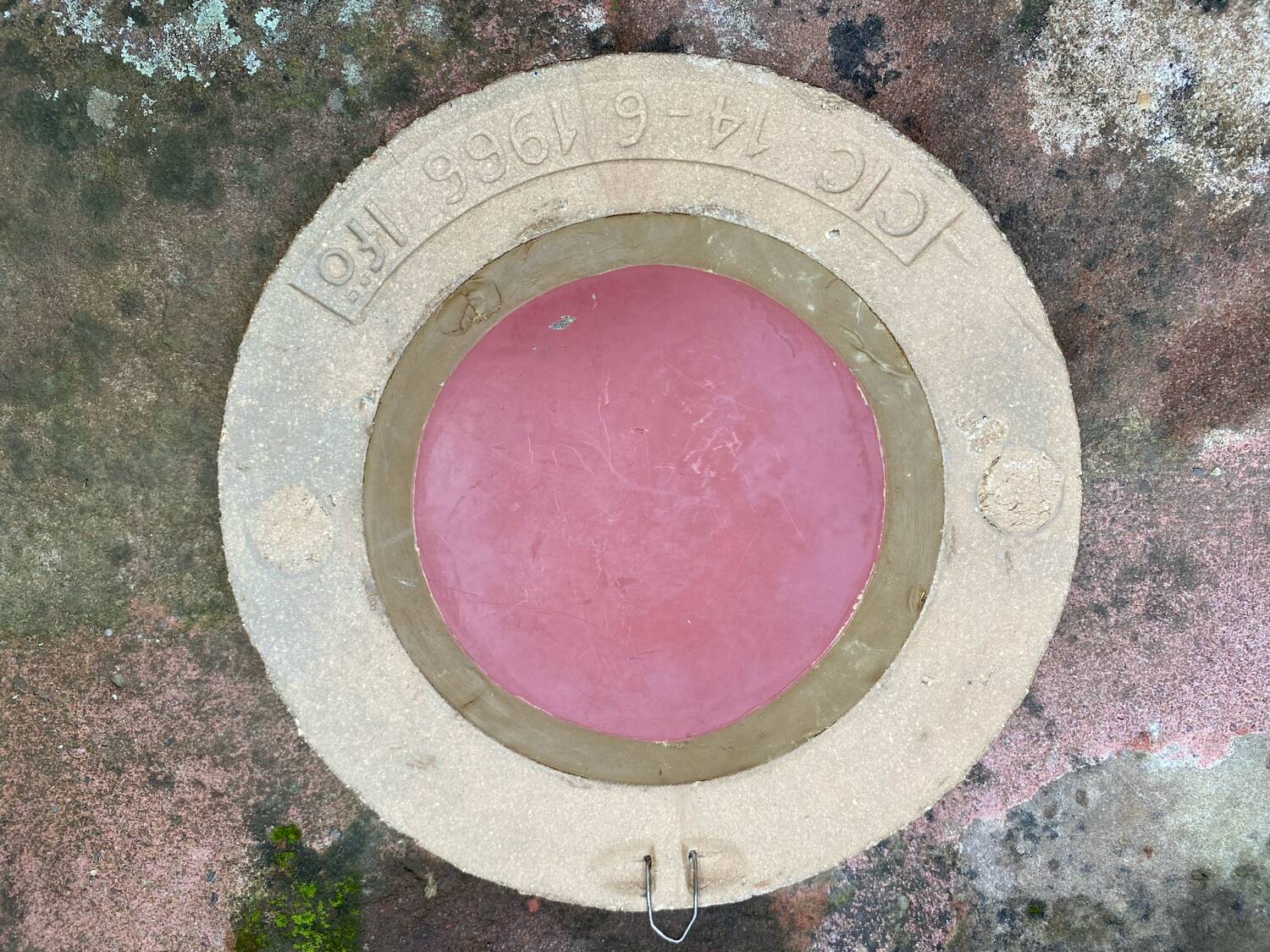 Round ceramic mirror signed IFO Denmark circa 1960