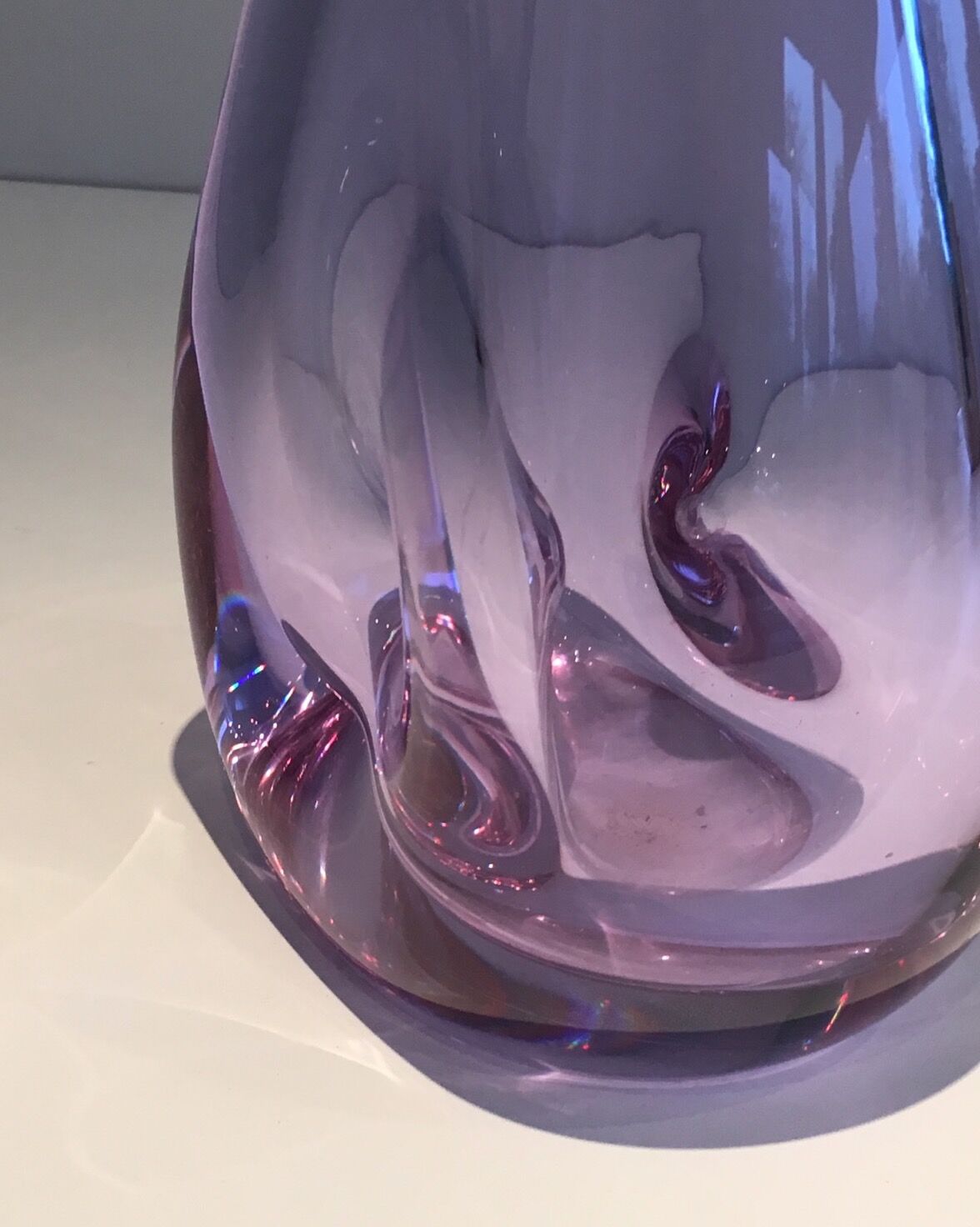 Pear-shaped glass vase