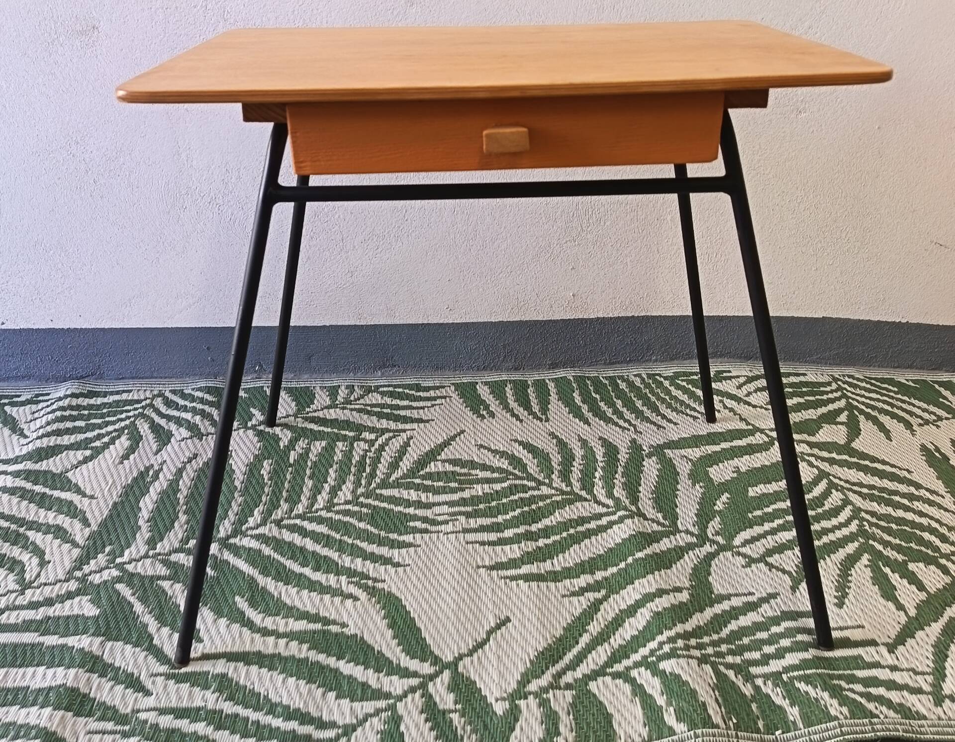 Petit bureau d'enfant