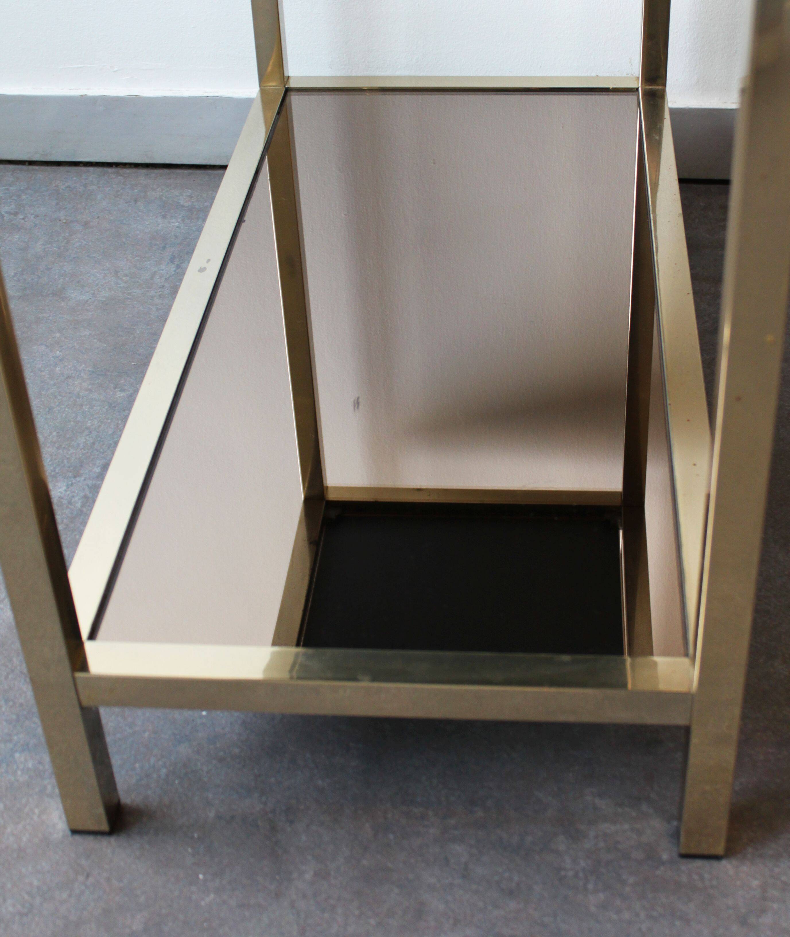 Smoked and mirrored glass shelf, Hollywood Regency style, 70s.