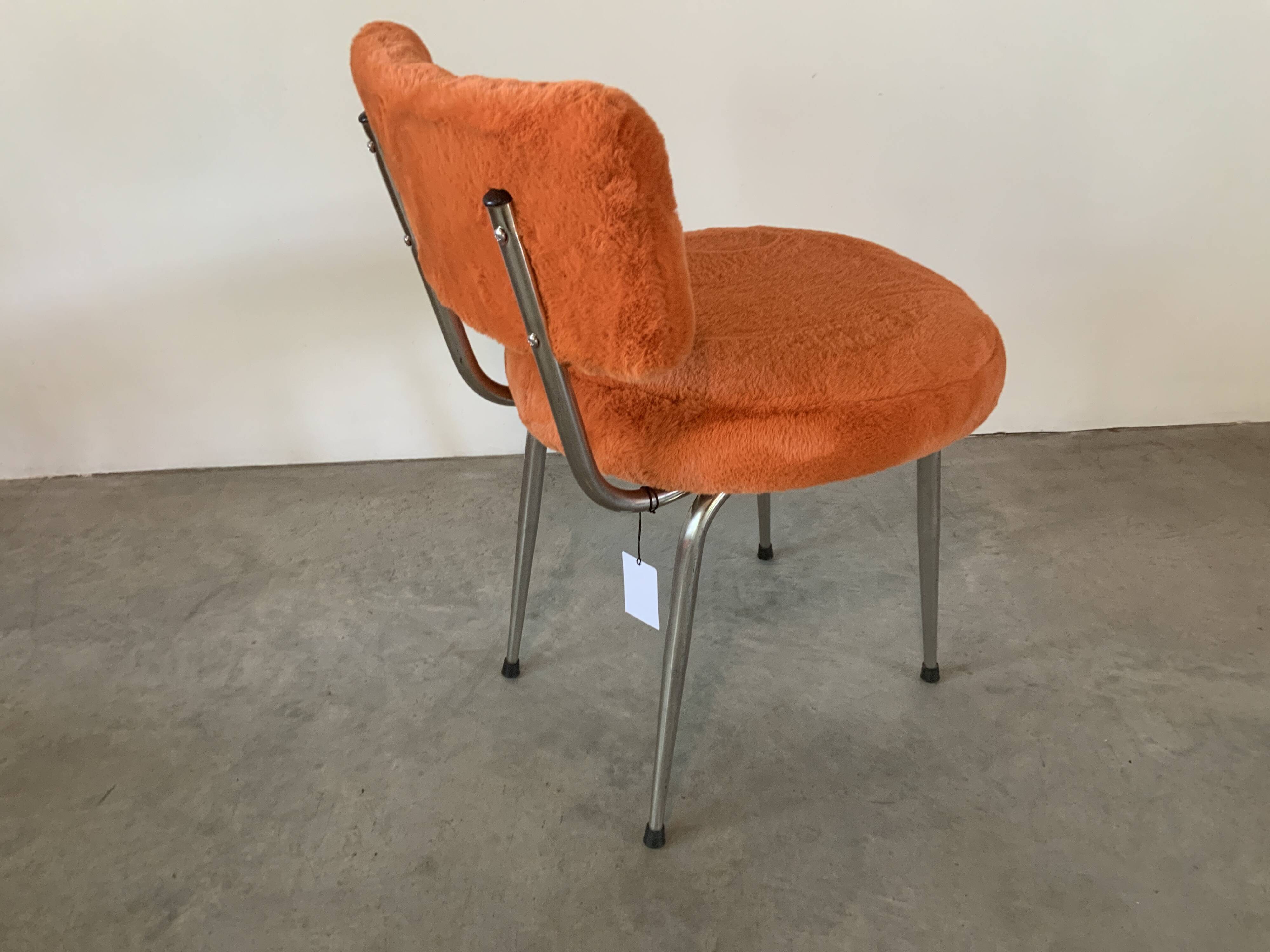 Orange shaggy chair 60