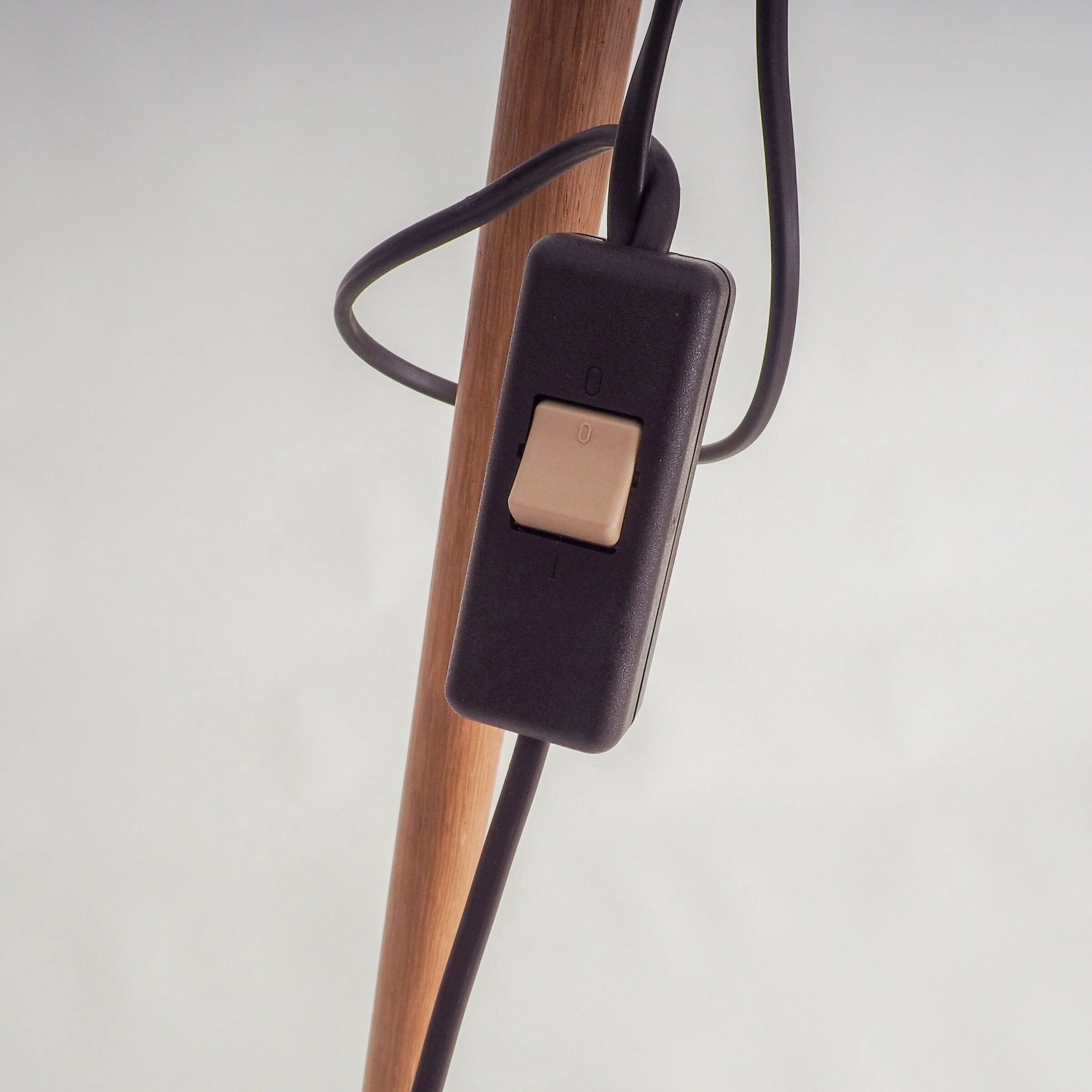 Teak floor lamp with 2 lampshades by Domus