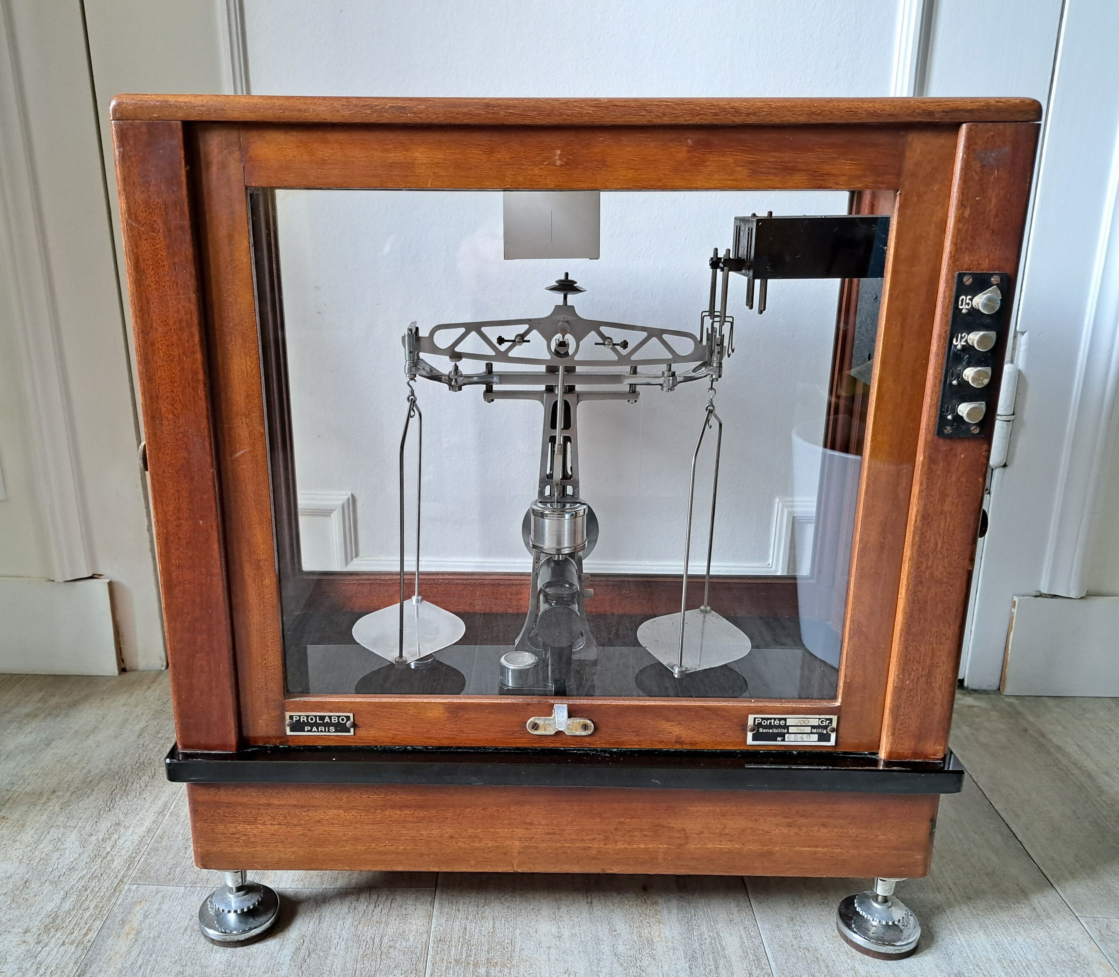 Precision scale 50s