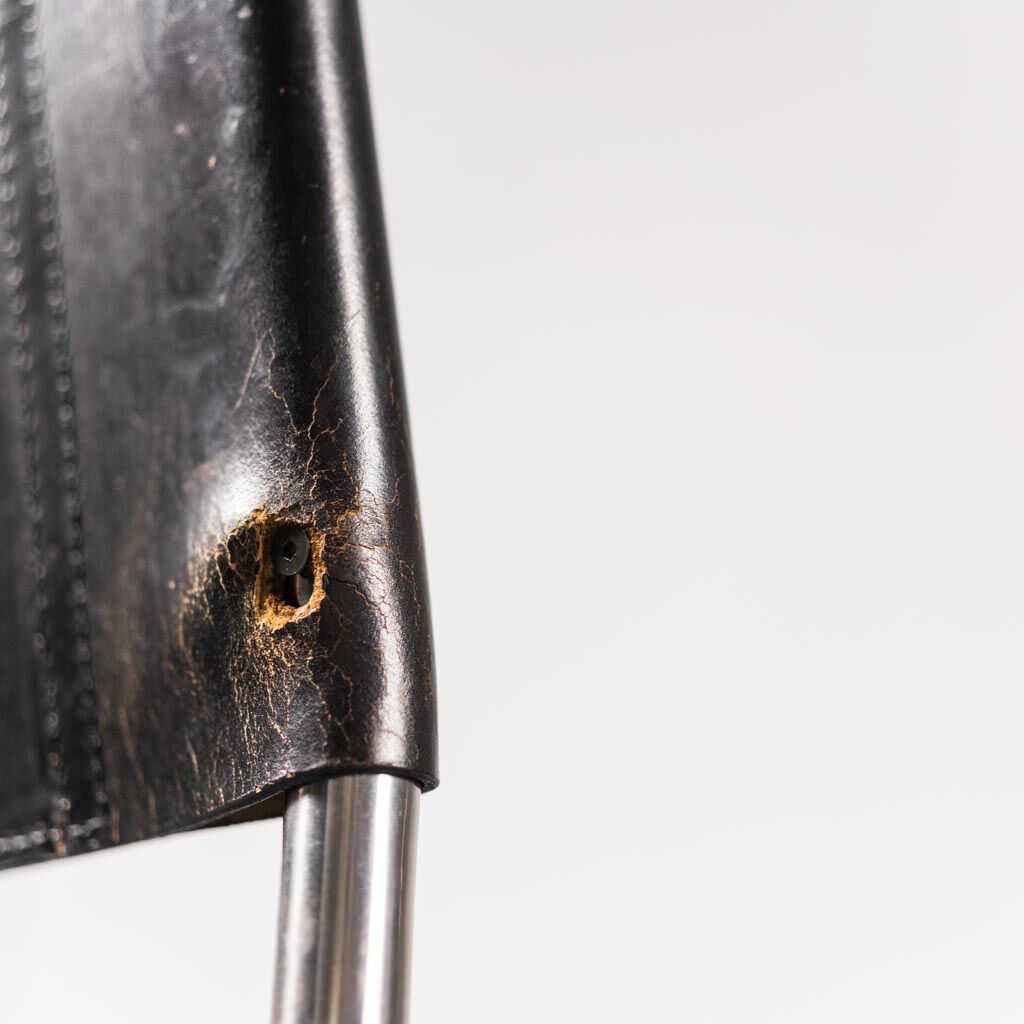 Set of 4 chairs in black leather 70s vintage