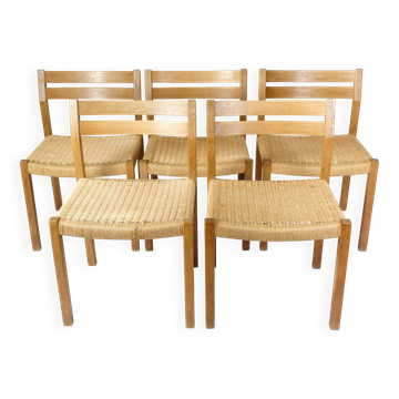 Set Of Five Dining Chairs Model 401 Made In Oak By Jørgen H. Møller