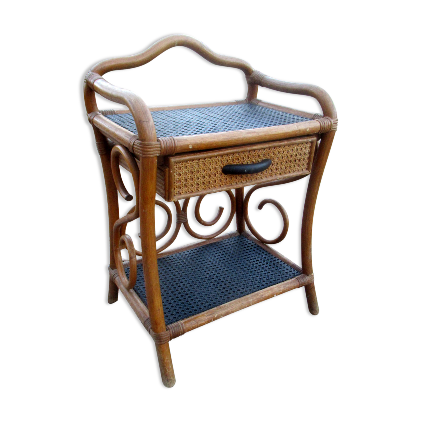Meuble d'appoint en bambou et rotin