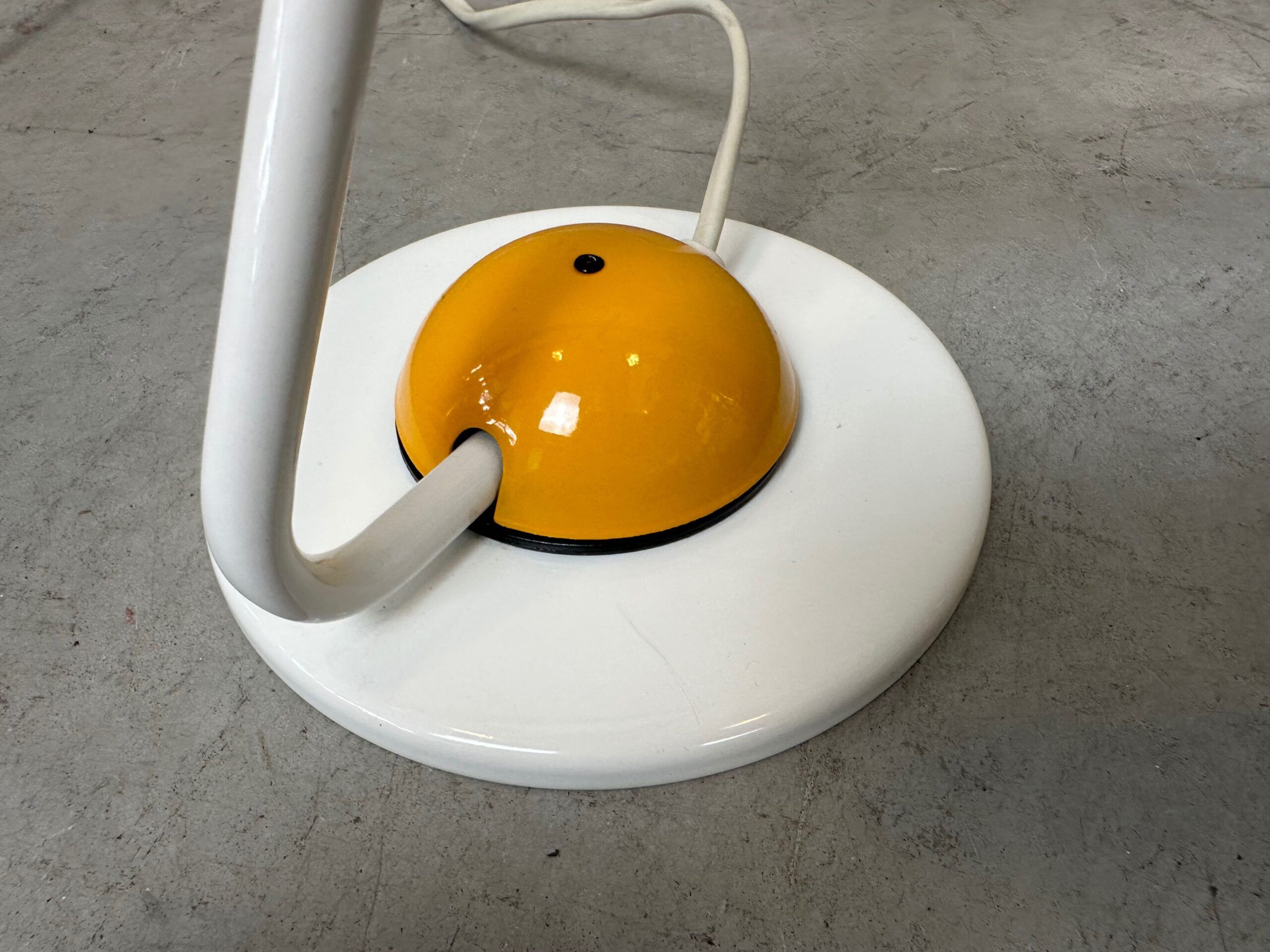 Lampe de table postmoderne – Design Vrieland