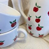 Teapot and 2 cups apple pattern