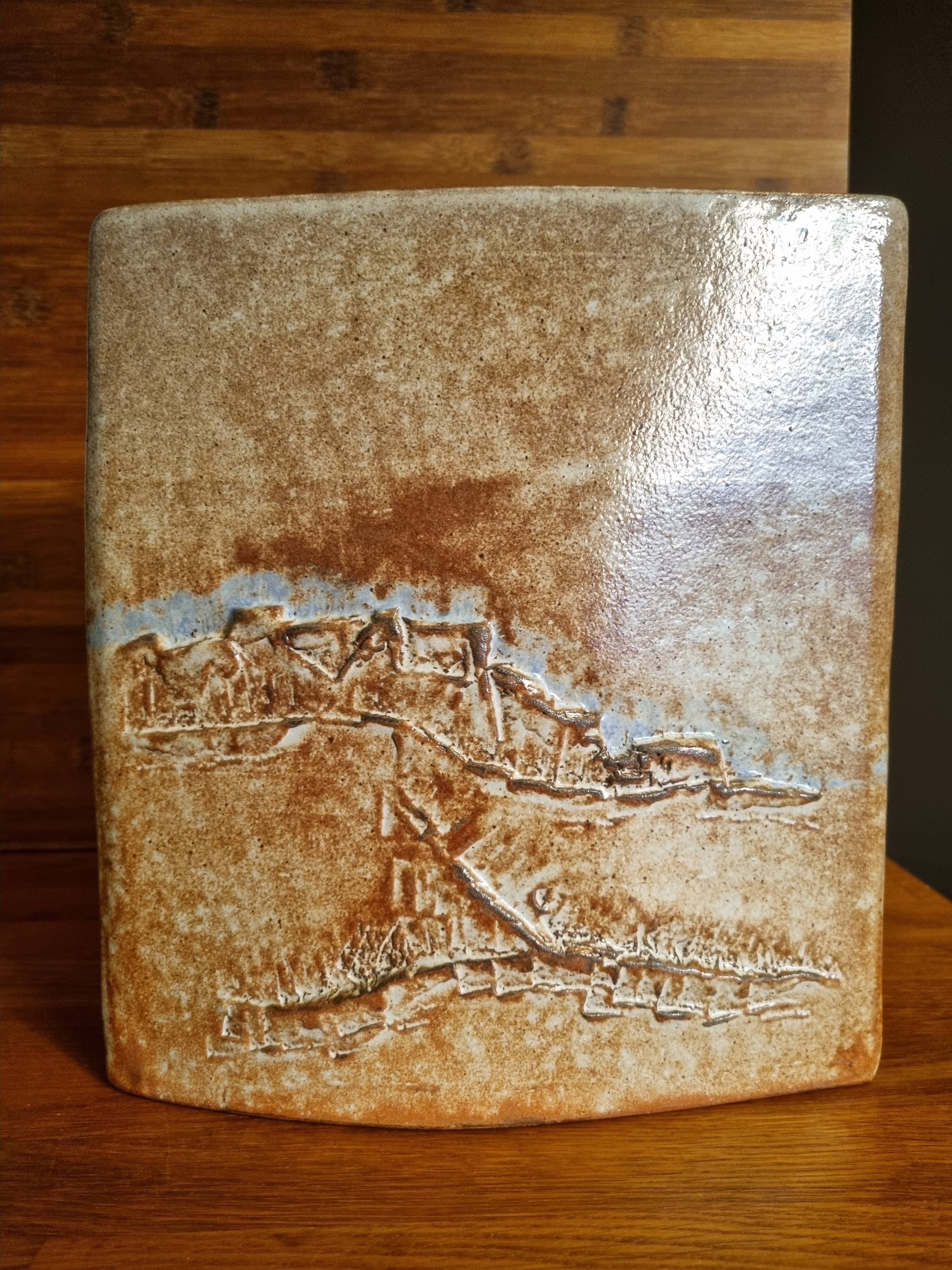 Grand vase en céramique artisanale forme oblongue