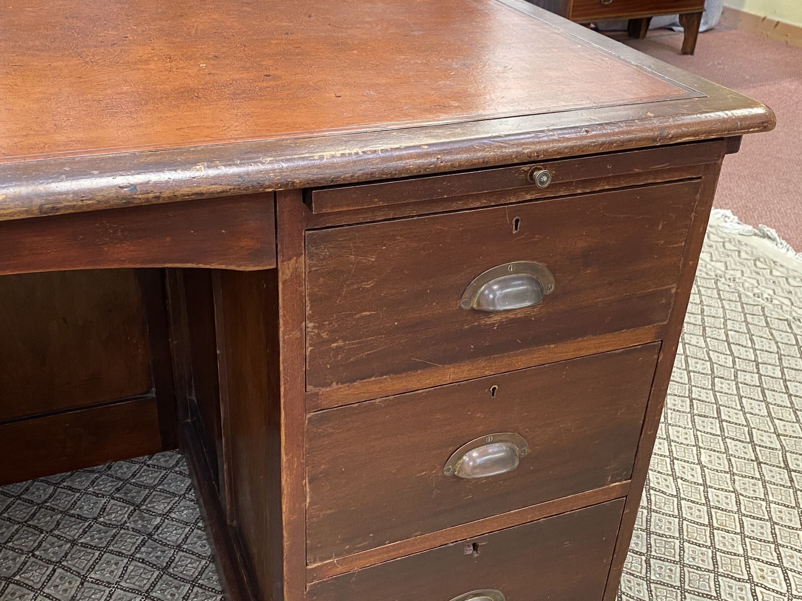 Flat mahogany desk early 20th century