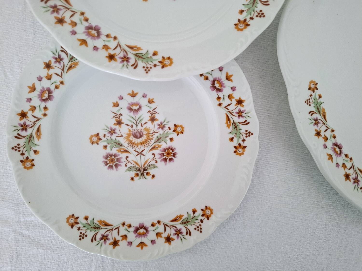 Un Service à Gâteau en Porcelaine du Berry P.L. France